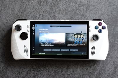 An Asus ROG Ally handheld running the Xbox app